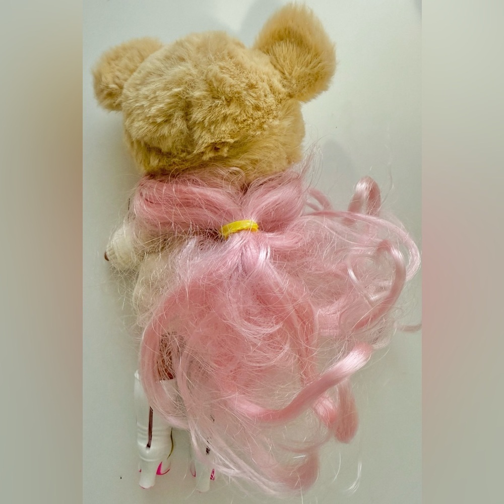 Na! Na! Na! Surprise - Picture 4 of 10